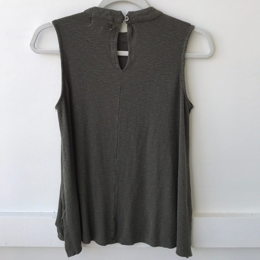 Olive & Oak Top - Picture 4 of 4